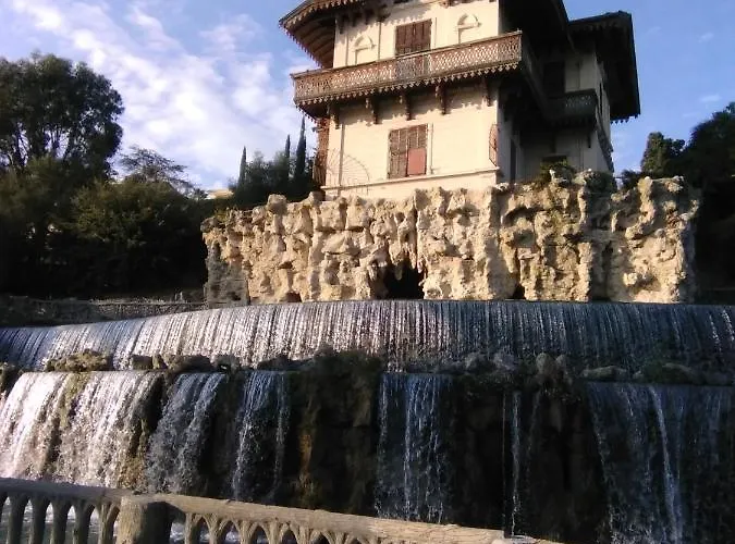 Nice- Gairaut - Jardin Prive- Grand F1 Lumineux-piscine Collective *